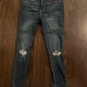 HOLLISTER blue skinny jeans